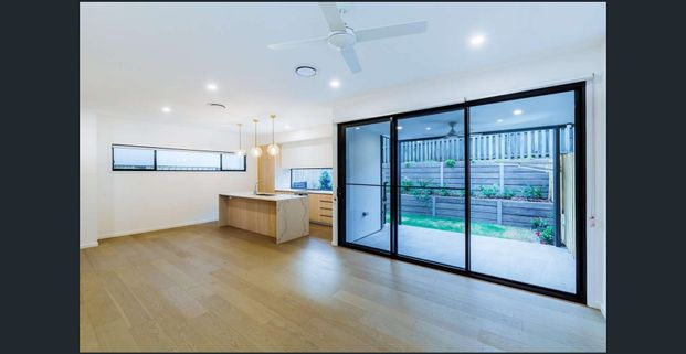 Charming and Modern Townhouse for Rent in Carina: Experience Luxurious Living in a Prime Location! - Photo 1