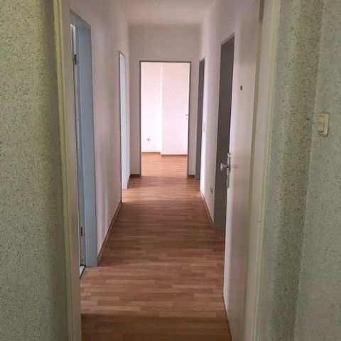 Freundliche 3 Zimmer Wohnung mit Balkon - Foto 1