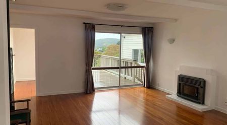 Spacious Family Home with Bonus Rooms and Elevated Views! - Photo 3