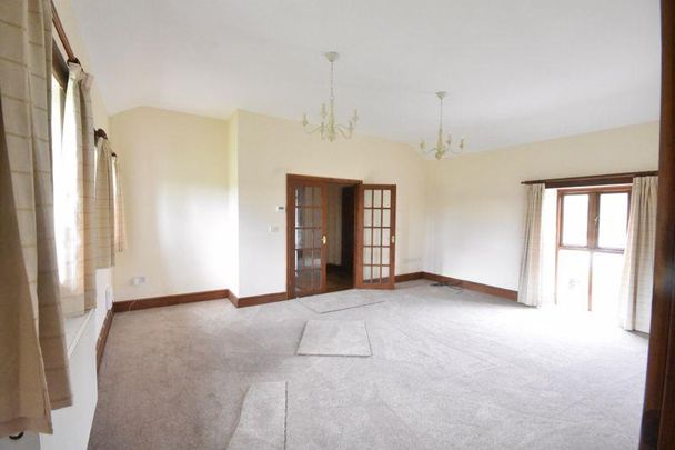 3 bedroom barn conversion to rent - Photo 1