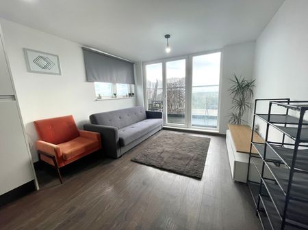 1 bedroom flat to rent - Photo 2