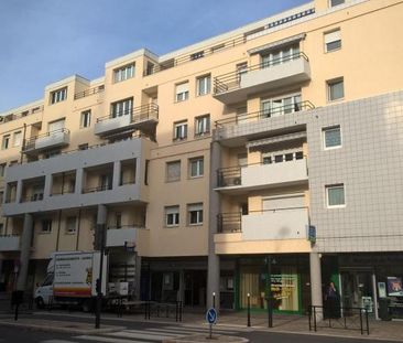 Location Appartement 2 pièces 71m² BOURGES 18000 - Photo 4