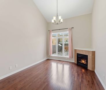 For Lease - 359 Kingbrook Drive, Kanata, Ontario - Photo 3