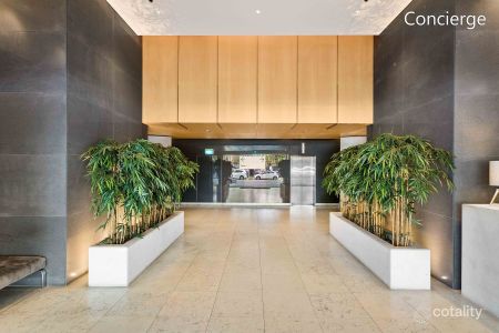 SPACIOUS 1 BEDDER WITH XTRA STUDY & SECURITY PARKING - PANORAMIC OUTLOOK! - Photo 3