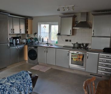 2 bedroom flat to rent - Photo 6