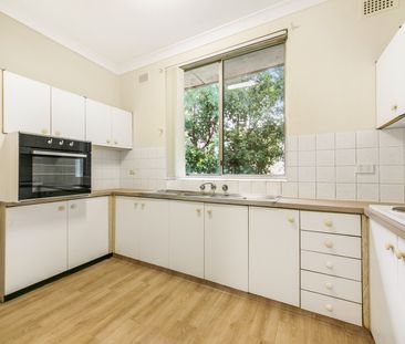 Neat 2 Bedroom Unit with Air-conditioning and Swimming Pool - Photo 6