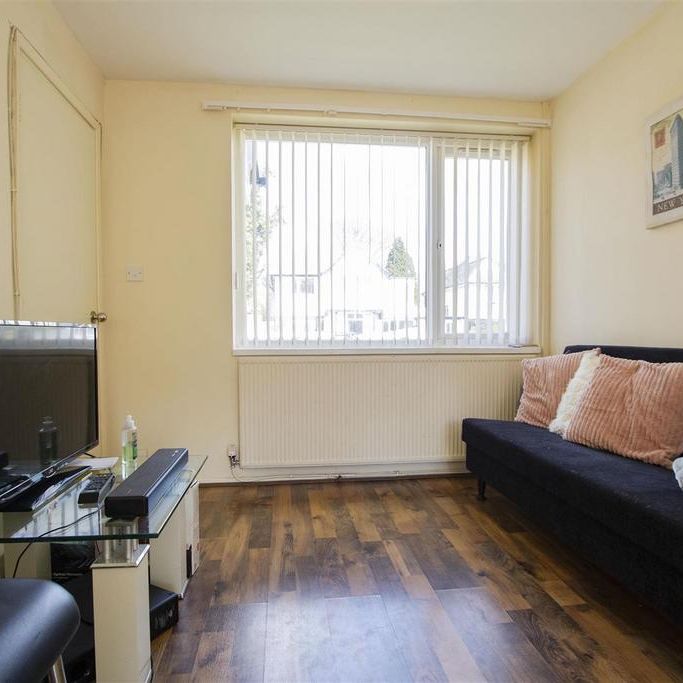 5 bedroom house to rent - Photo 1