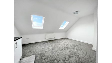 1 bedroom in a house share to rent - Photo 5