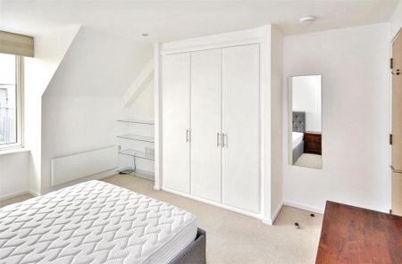 2 bedroom penthouse to rent - Photo 2