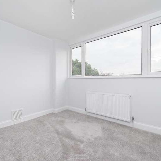 Probyn Road, Tulse Hill, London, SW2 - Photo 1