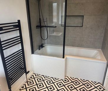 3 bedroom terraced house to rent - Photo 4