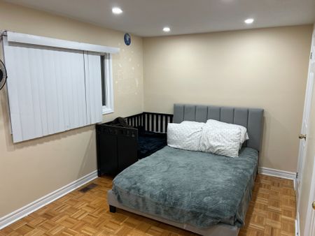 For Lease - 14 Songsparrow Drive, Brampton, Ontario - Photo 4