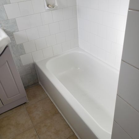 For Lease - 118 Bude Street, Toronto, Ontario - Photo 4