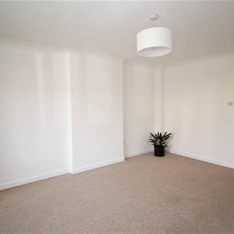 Riversleigh, Hope, Wrexham, LL12 - Photo 1