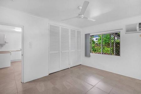 Ground Floor Unit in Small Complex - Photo 4