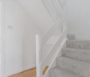 2 bedroom property to rent - Photo 1