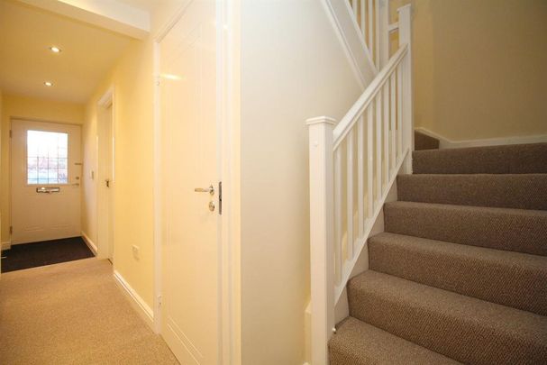 3 bedroom townhouse to rent - Photo 1