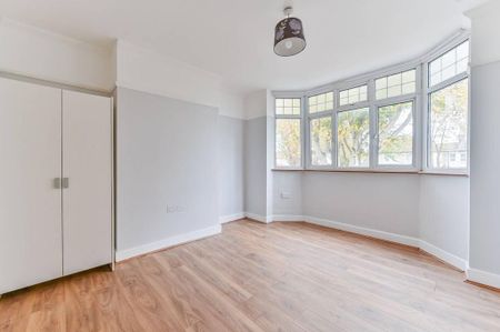 3 bedroom terraced house to rent - Photo 4