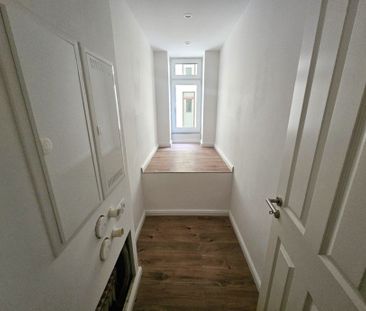 ERSTBEZUG nach Sanierung Charmante 2- Zimmerwohnung inkl. Balkon+Wa... - Photo 3