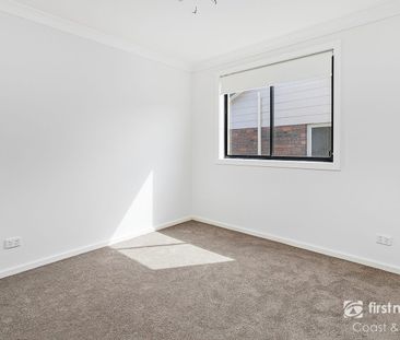 Expansive views & Unbeatable Location - Photo 1