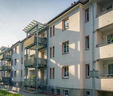 Tolle Singlewohnung mit Balkon in ruhiger Seitenstraße gelegen - Photo 1