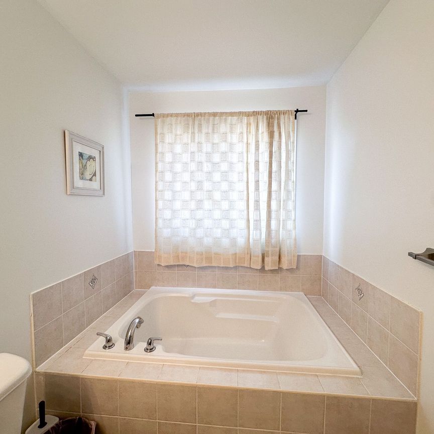 For Lease - 40 Cathmar Drive, Markham, Ontario - Photo 1