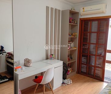 Casa com 3 quartos e 220m² para alugar em Harmonia, Canoas. - Foto 5