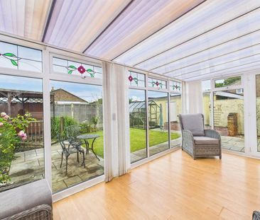 2 bedroom bungalow to rent - Photo 1