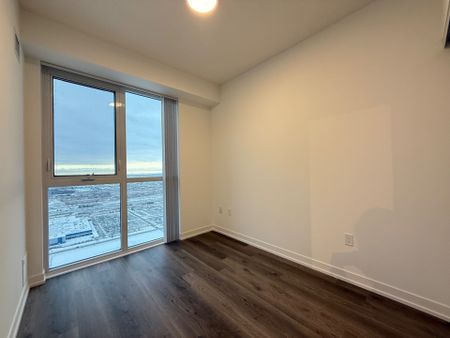 For Lease - 8 Interchange Way Unit# 4609, Vaughan, Ontario - Photo 4