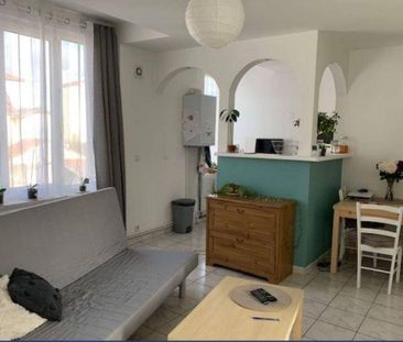 Location appartement 3 pièces 48.3 m² à Sainte-Colombe (69560) 4 - Photo 2