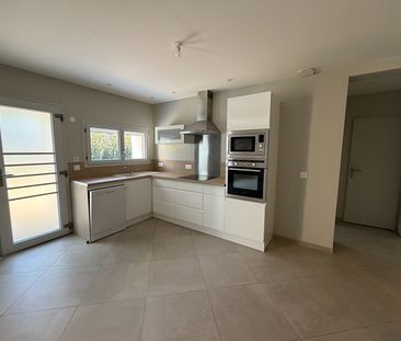 Location Maison 5 pièces 101m² - Photo 6