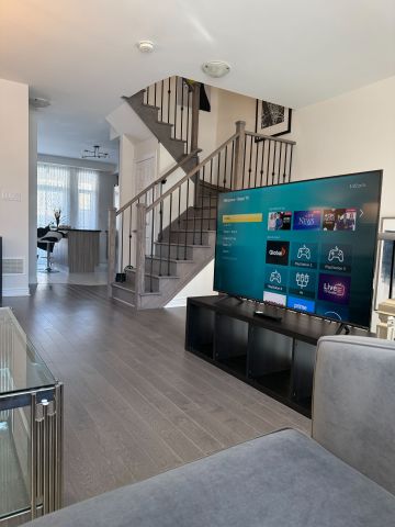 For Lease - 87 Grand Trunk Avenue, Vaughan, Ontario - Photo 5