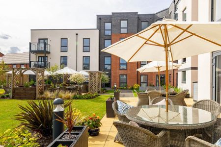 1 bedroom retirement property to rent - Photo 5