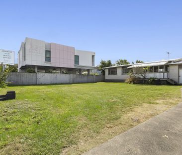 1-Bedroom in Shared House with shared Bathroom in the Heart of the ... - Photo 5