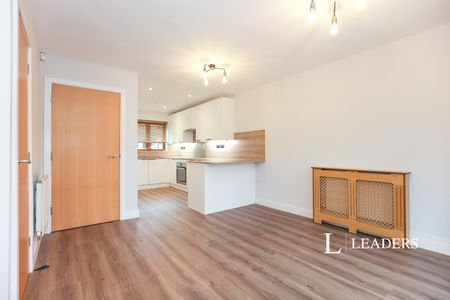 2 bedroom house to rent Near Side, Northampton, Northamptonshire, NN5 - Photo 2