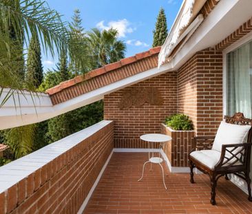 Detached Villa in El Paraiso - Photo 1