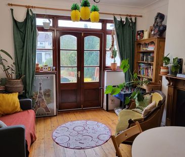Room in a Shared House, Seafield Road, N11 - Photo 1