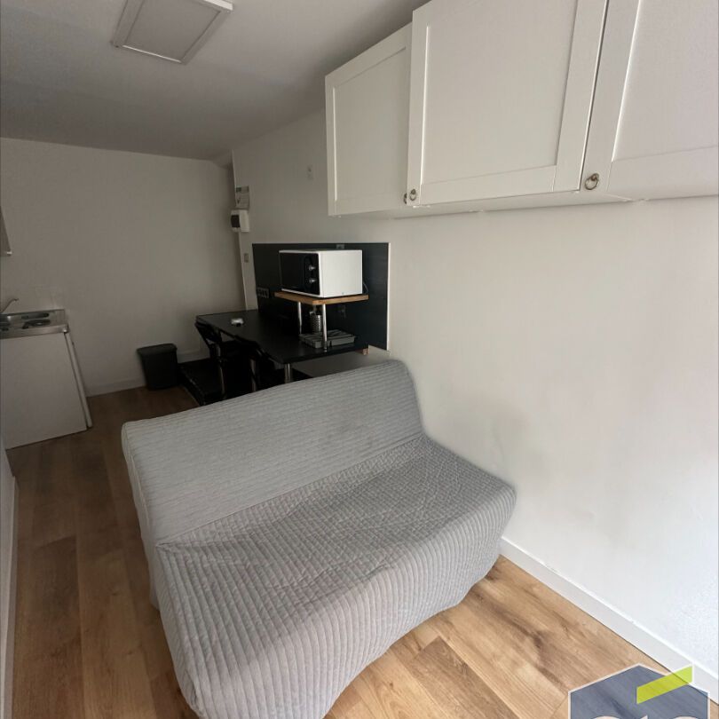 Location Appartement 1 pièce 13m² - Photo 1