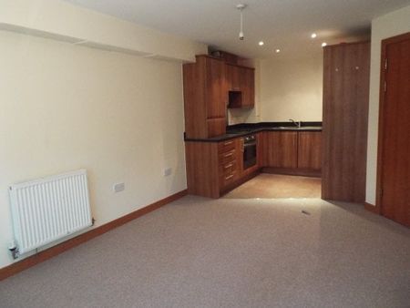 Arundel Square, Maidstone - Photo 4