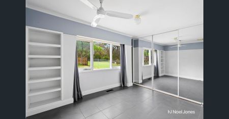 VERSATILE FIVE BEDROOM IN PRIME CROYDON LOCATION - Photo 4