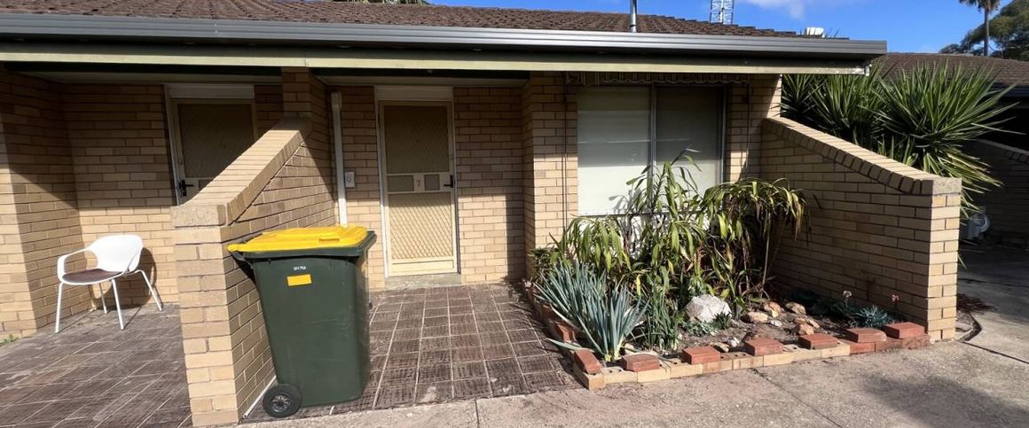 Comfortable Studio-Style Living - Photo 1