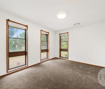 2 Gregadoo Road, Lake Albert NSW 2650 - Photo 4