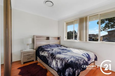 Modern Three Bedroom Home! - Photo 4