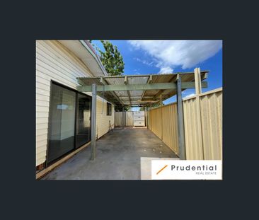 9 Fields Road, Macquarie Fields, NSW 2564 - Photo 3