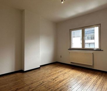 Woning te huur in Tournai voor € 850 met 3 slaapkamers - Photo 2