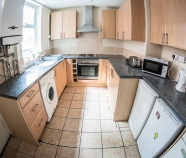 5 Bedroom End Terraced House - Photo 6