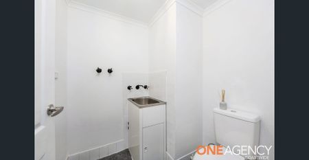 Minutes to Erina Fair - Beautifully Presented! - Photo 2