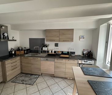 MAISON DE VILLAGE LES MILLES - 4 pièce(s) - 74.62 m2 - Photo 5