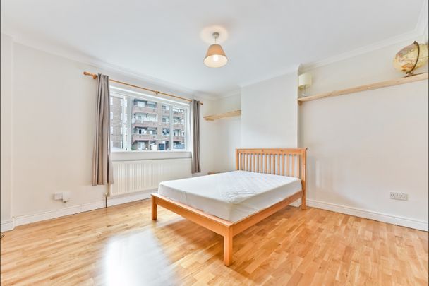 Room in a Shared Flat, Denmark Hill, SE5 - Photo 1