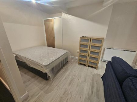 1 bedroom flat to rent - Photo 3